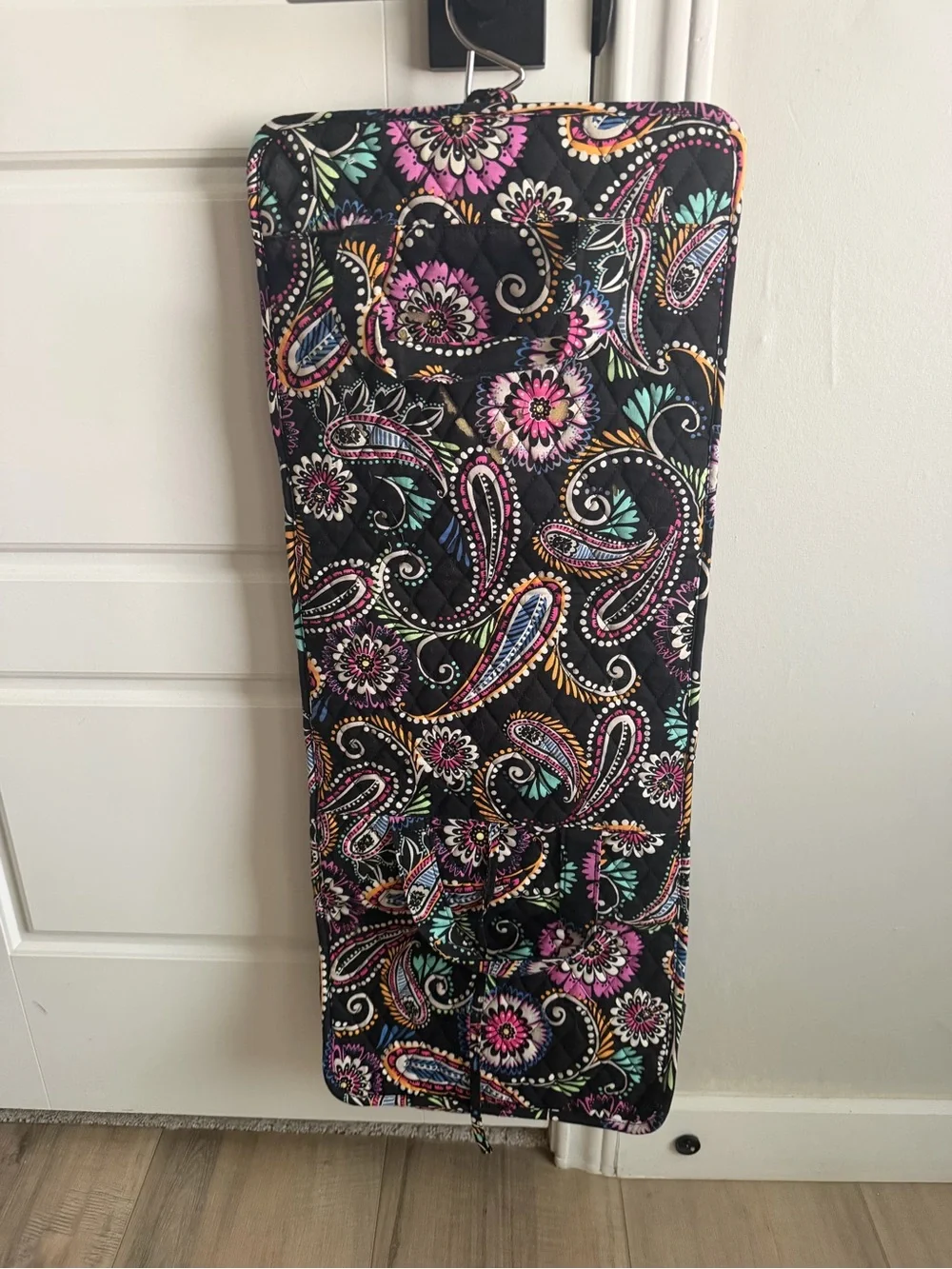 Vera Bradley compact hanging